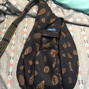 Pinecone Kavu bag